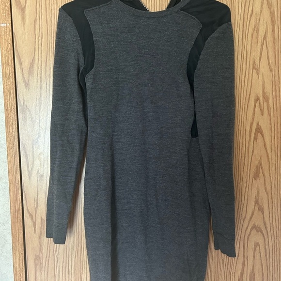 Michael Kors Black and Gray Long Sleeve Dress - Picture 2 of 10
